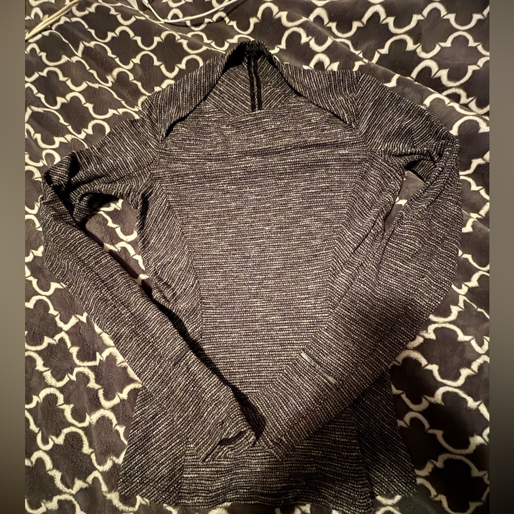 LULULEMON Long sleeve top